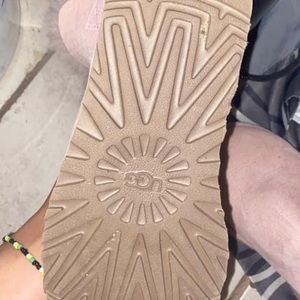 Ugh boots size 5 worn twice